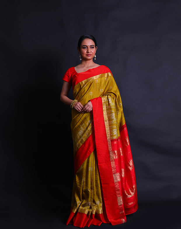 The green pure silk saree, adorned with an all-over print, exudes timeless elegance and grace. Its border and pallu,- PTS05302