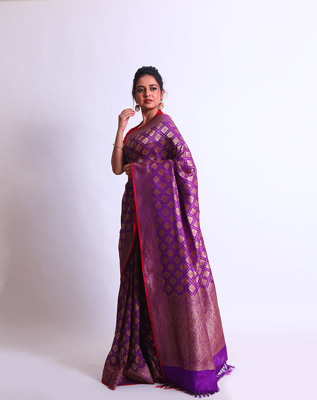 A Purple Handloom Silk saree with antique Zari woven on the border and pallu sounds absolutely stunning - BSK010293